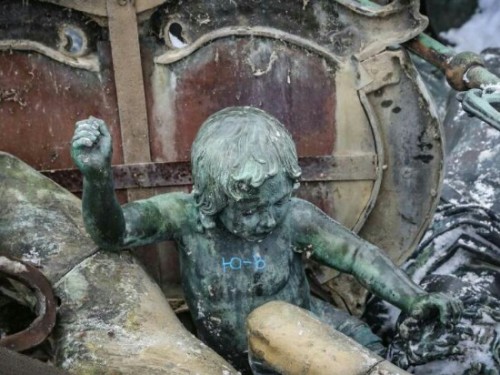 ГМЗ Петергоф. Деталь фонтана Нептун. До реставрации