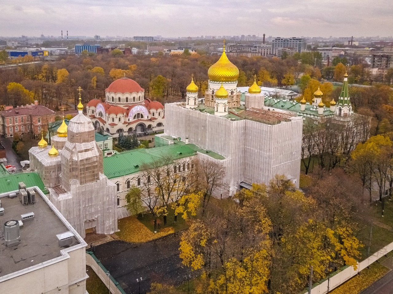 Новодевичий монастырь Санкт-Петербурга: реставрация продолжается